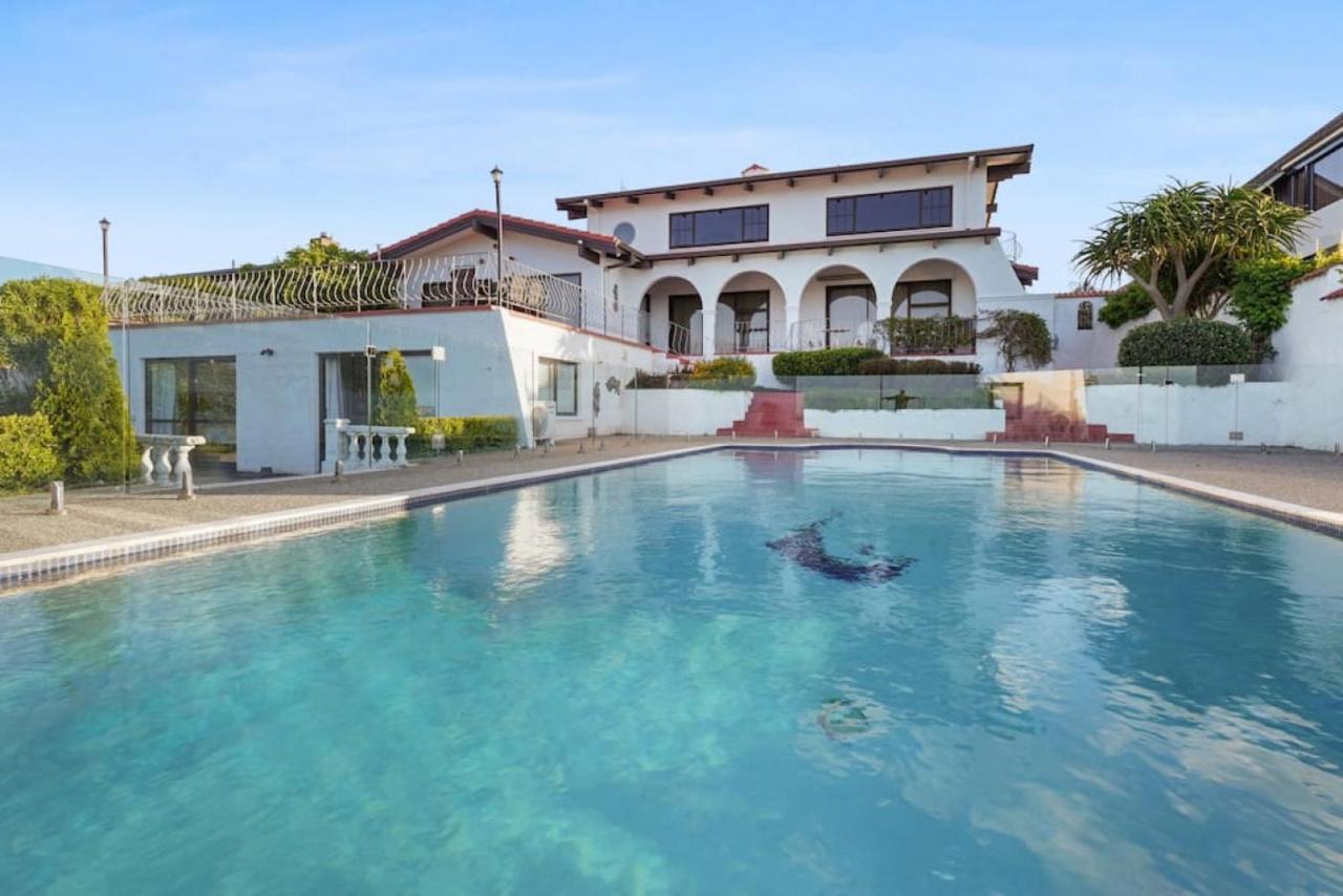 Magnificent Beachfront Mansion - Pool - Fireplace Окленд Экстерьер фото
