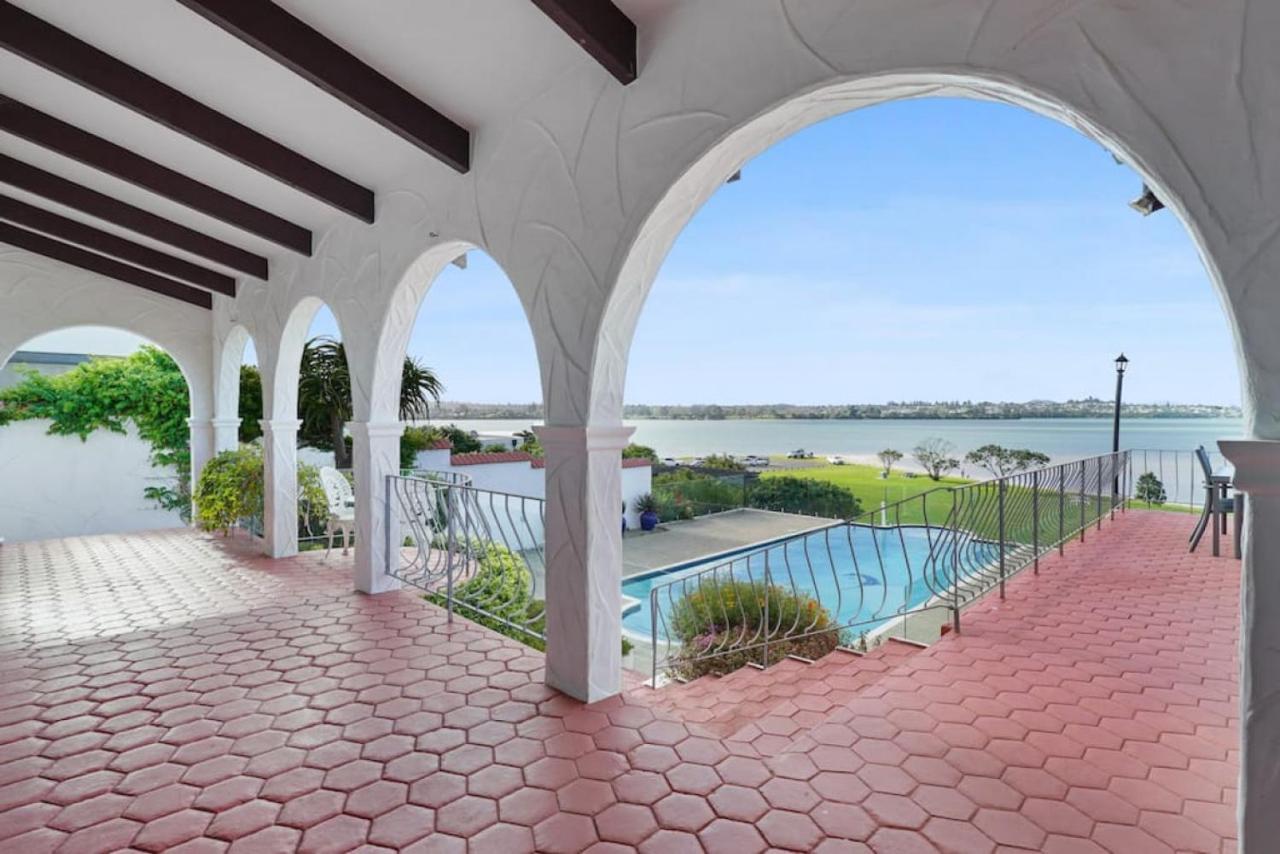 Magnificent Beachfront Mansion - Pool - Fireplace Окленд Экстерьер фото